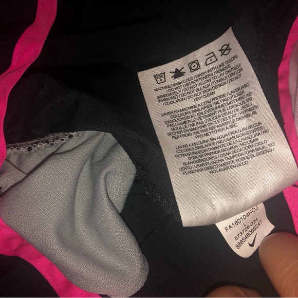 Shorts - Picture 2 of 7